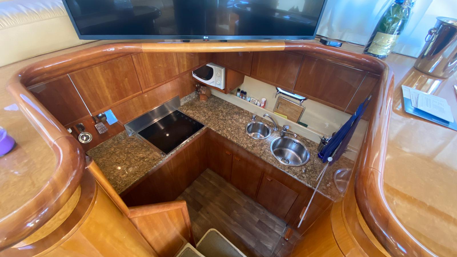 levante_yacht