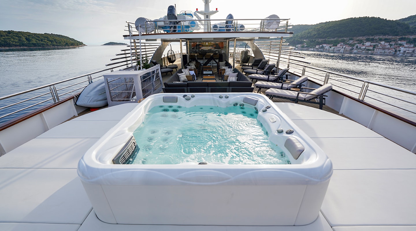 levante_yacht