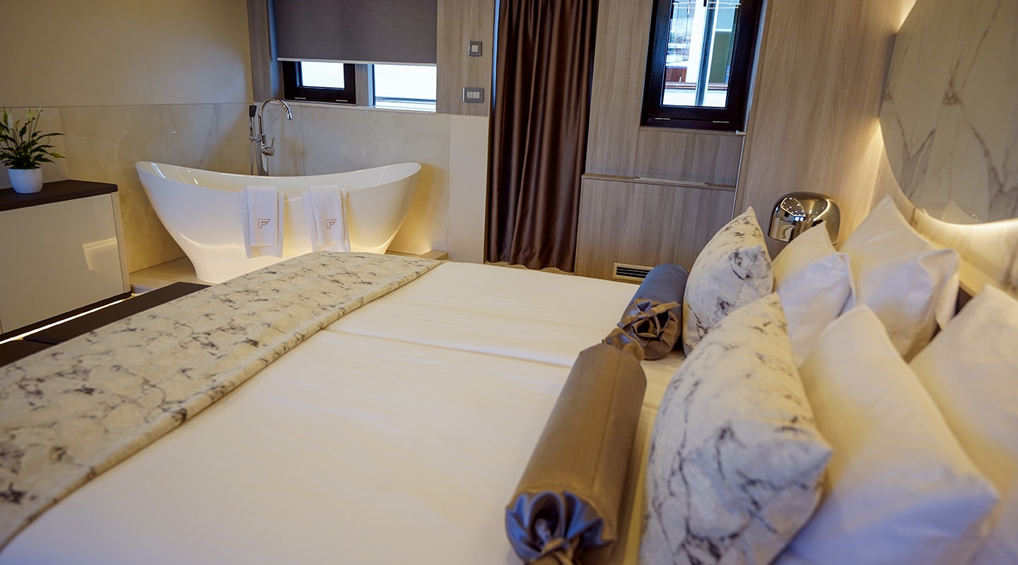 levante_yacht