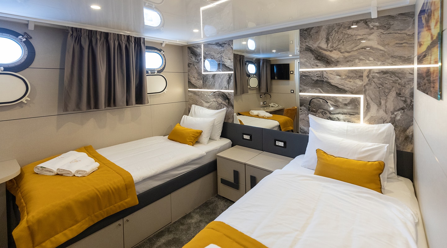levante_yacht
