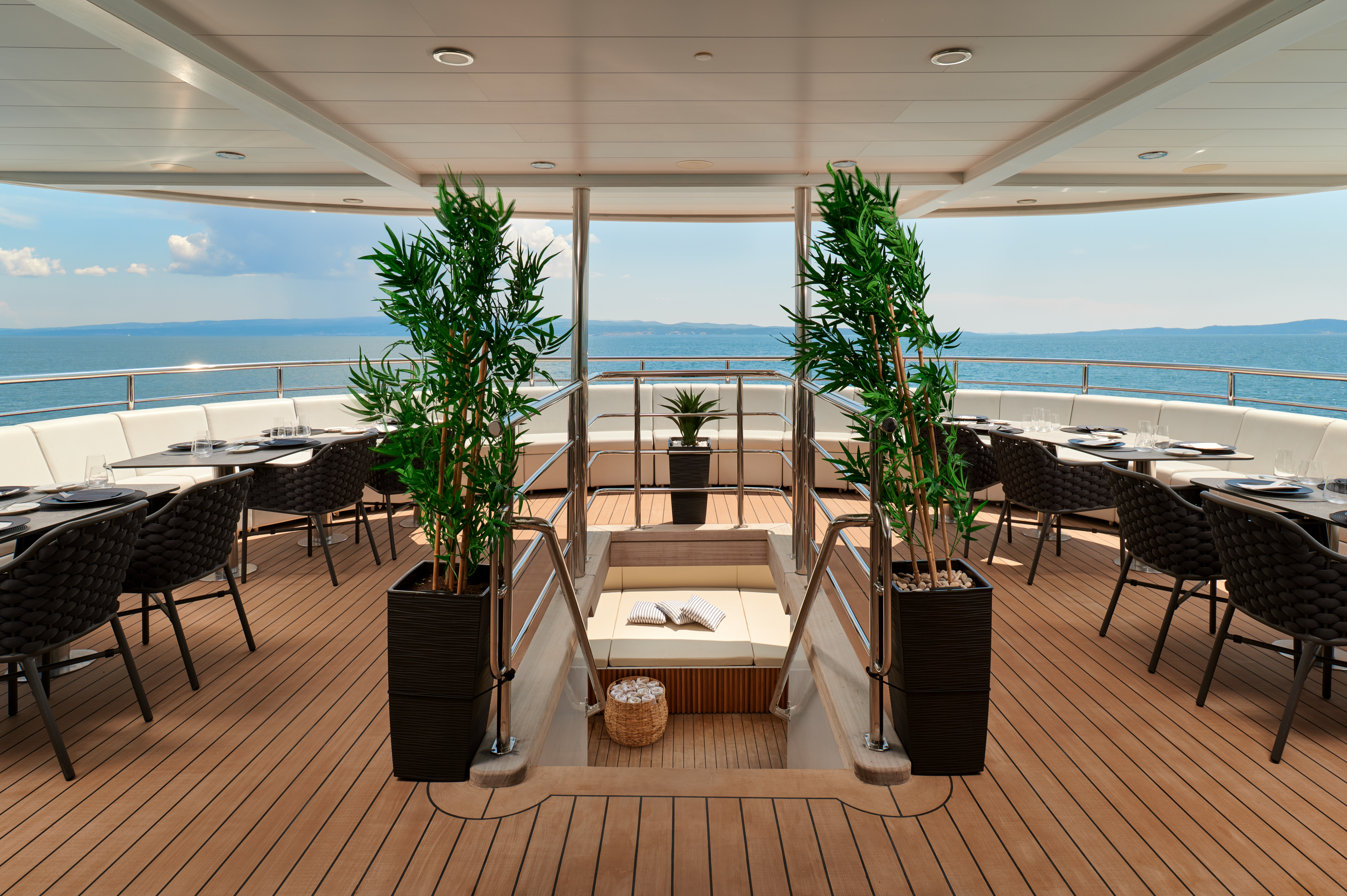 levante_yacht
