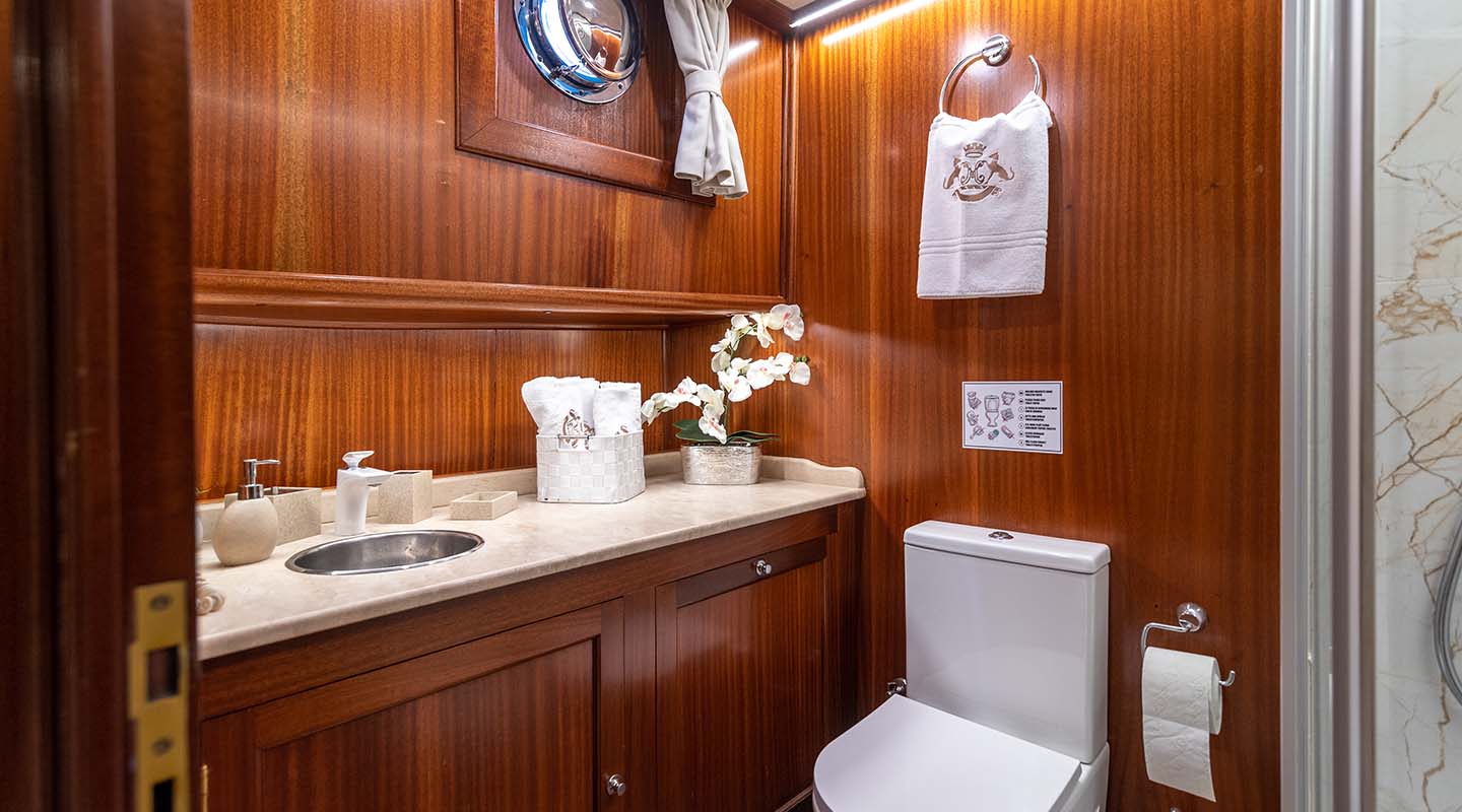 levante_yacht
