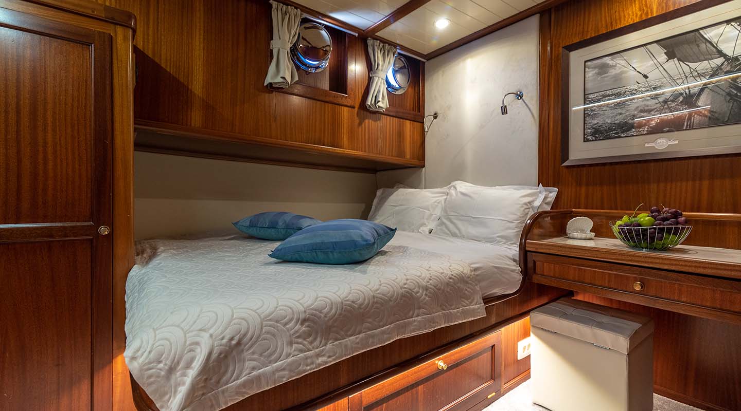 levante_yacht
