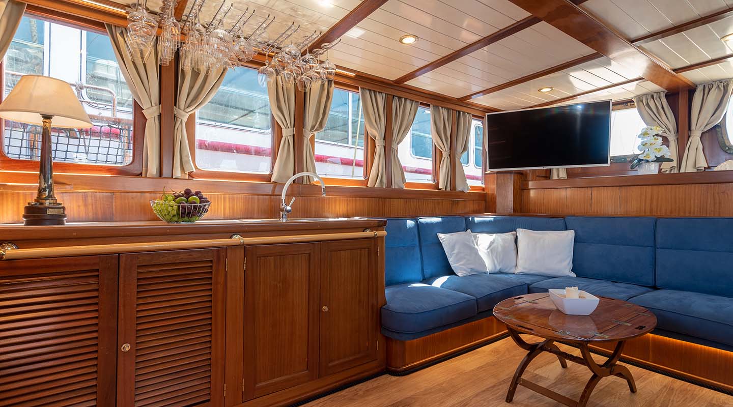 levante_yacht
