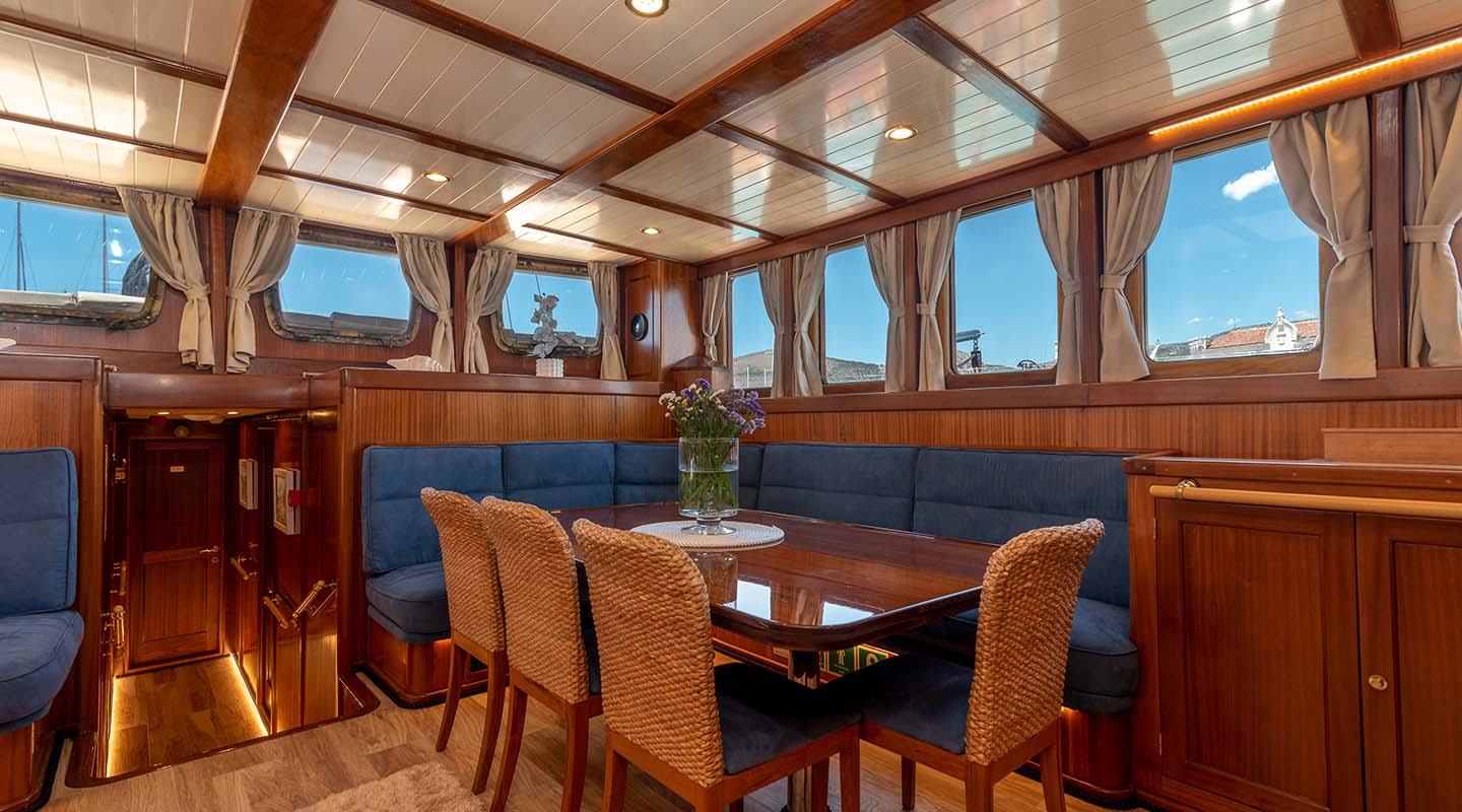 levante_yacht