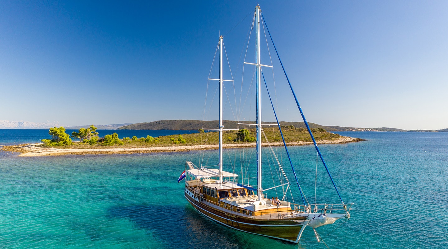 levante_yacht