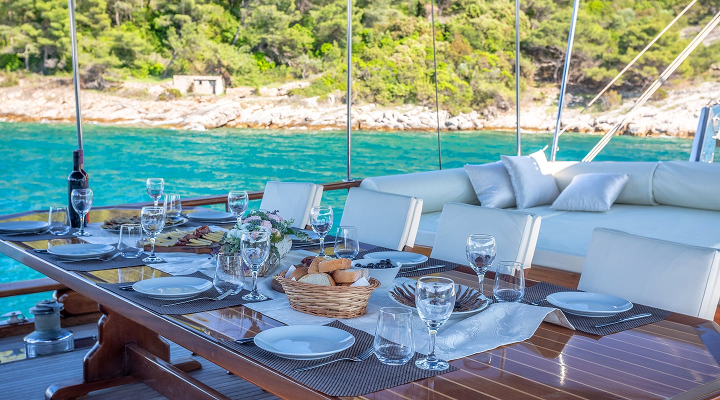 levante_yacht