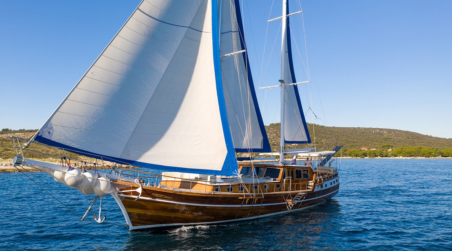 levante_yacht