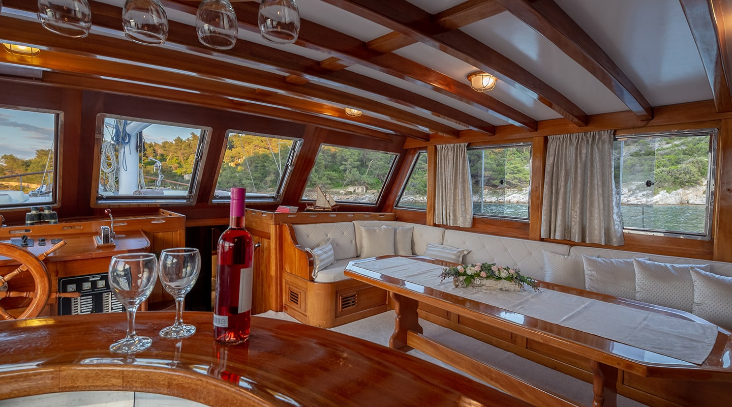 levante_yacht