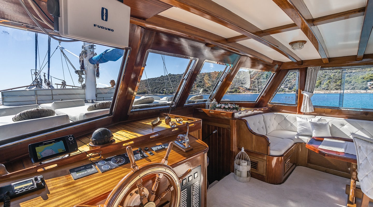 levante_yacht