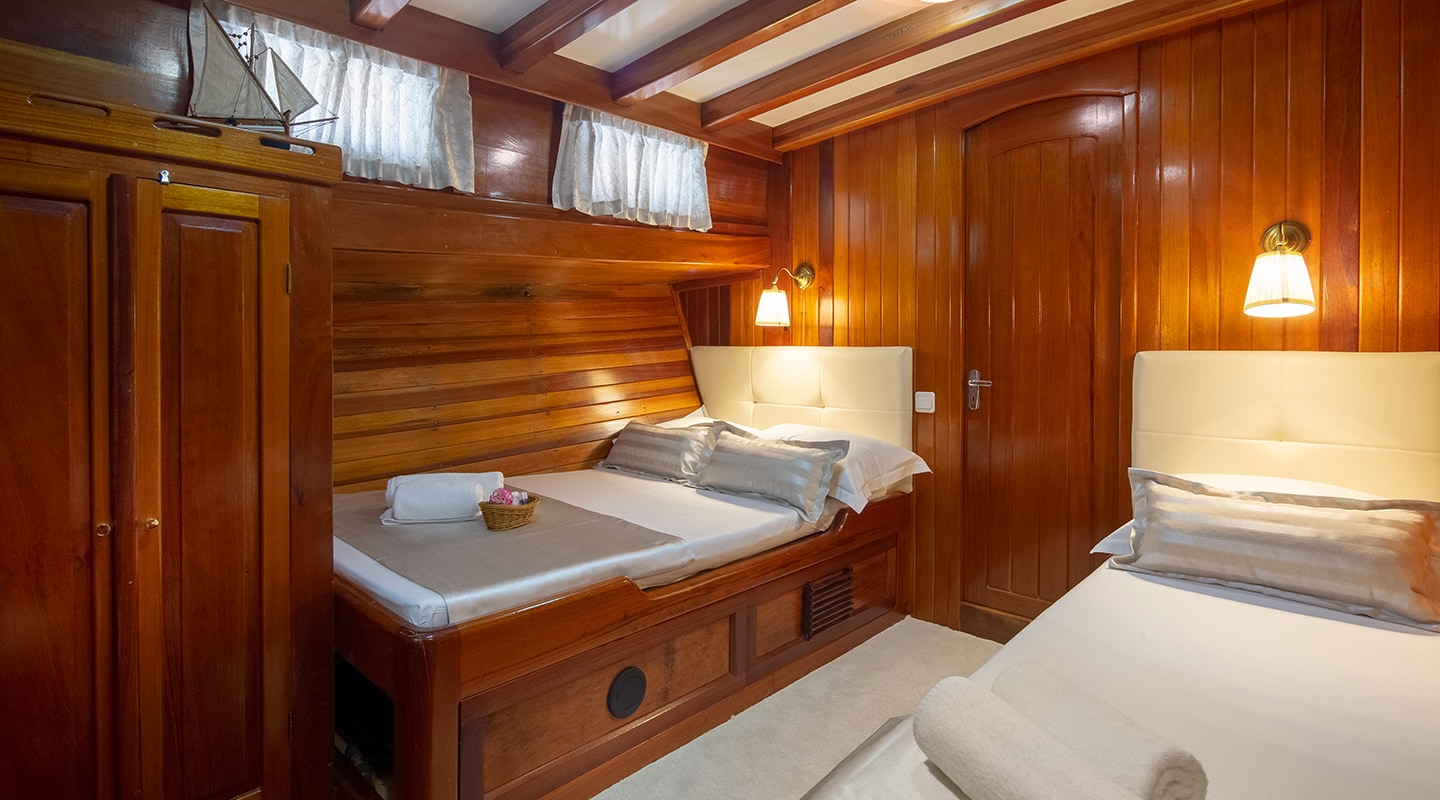 levante_yacht