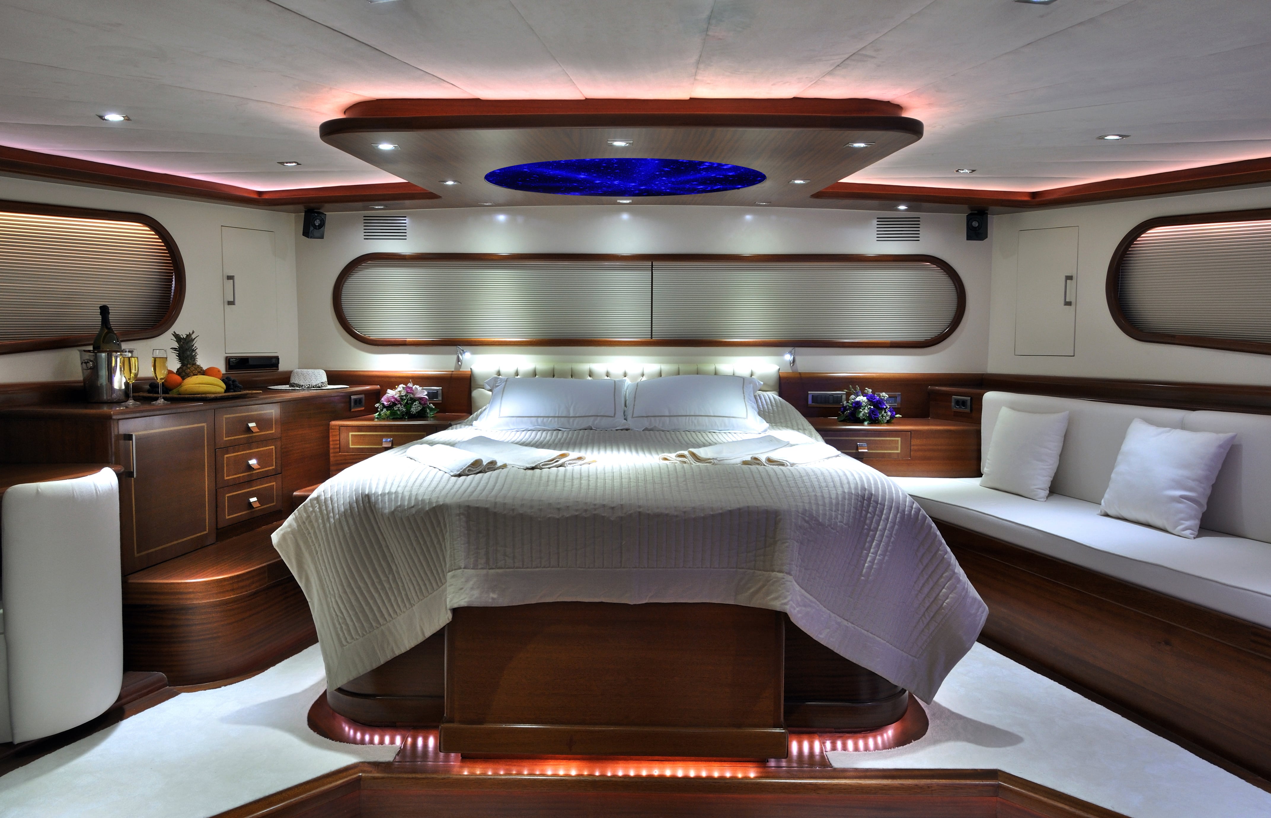 levante_yacht