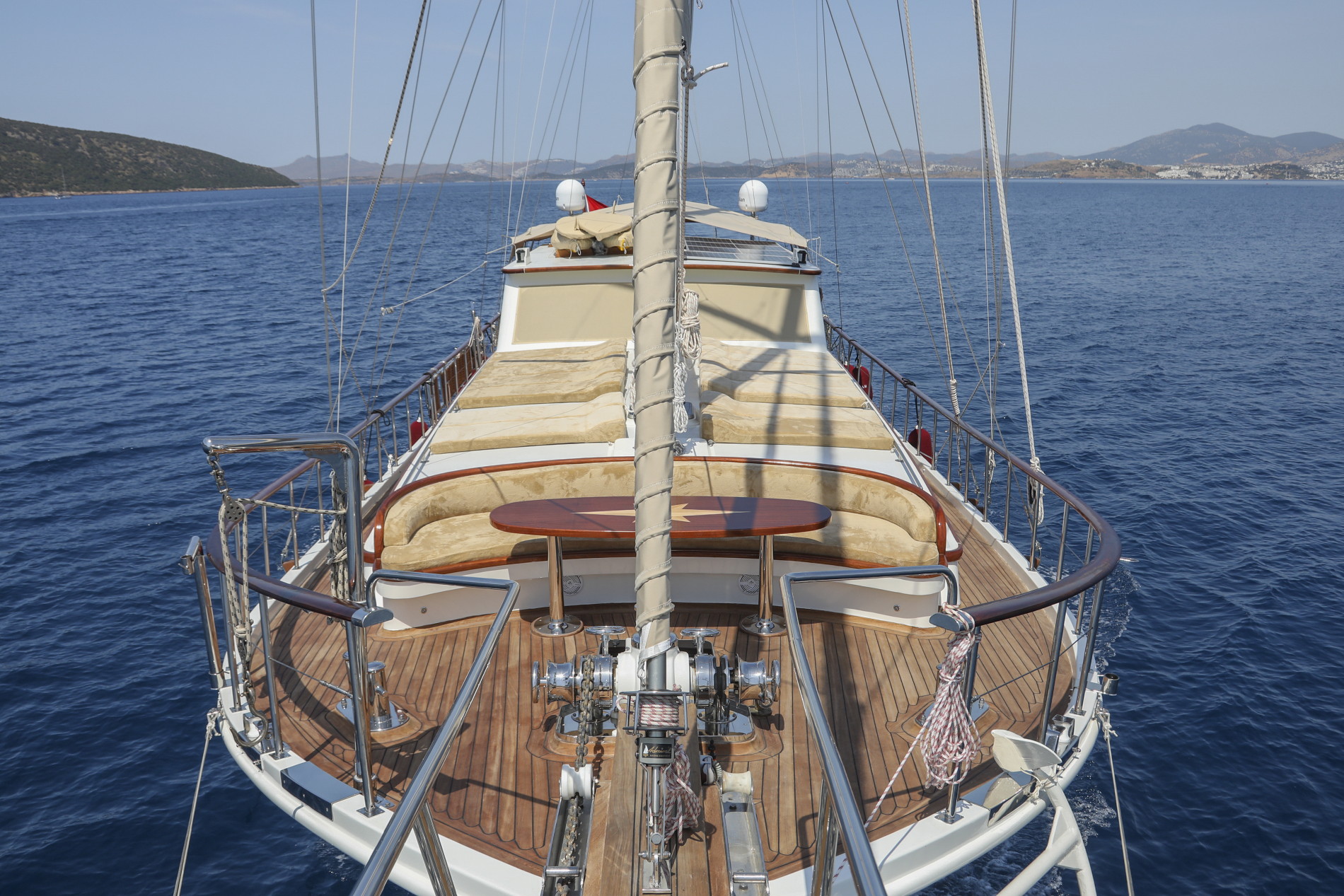 levante_yacht