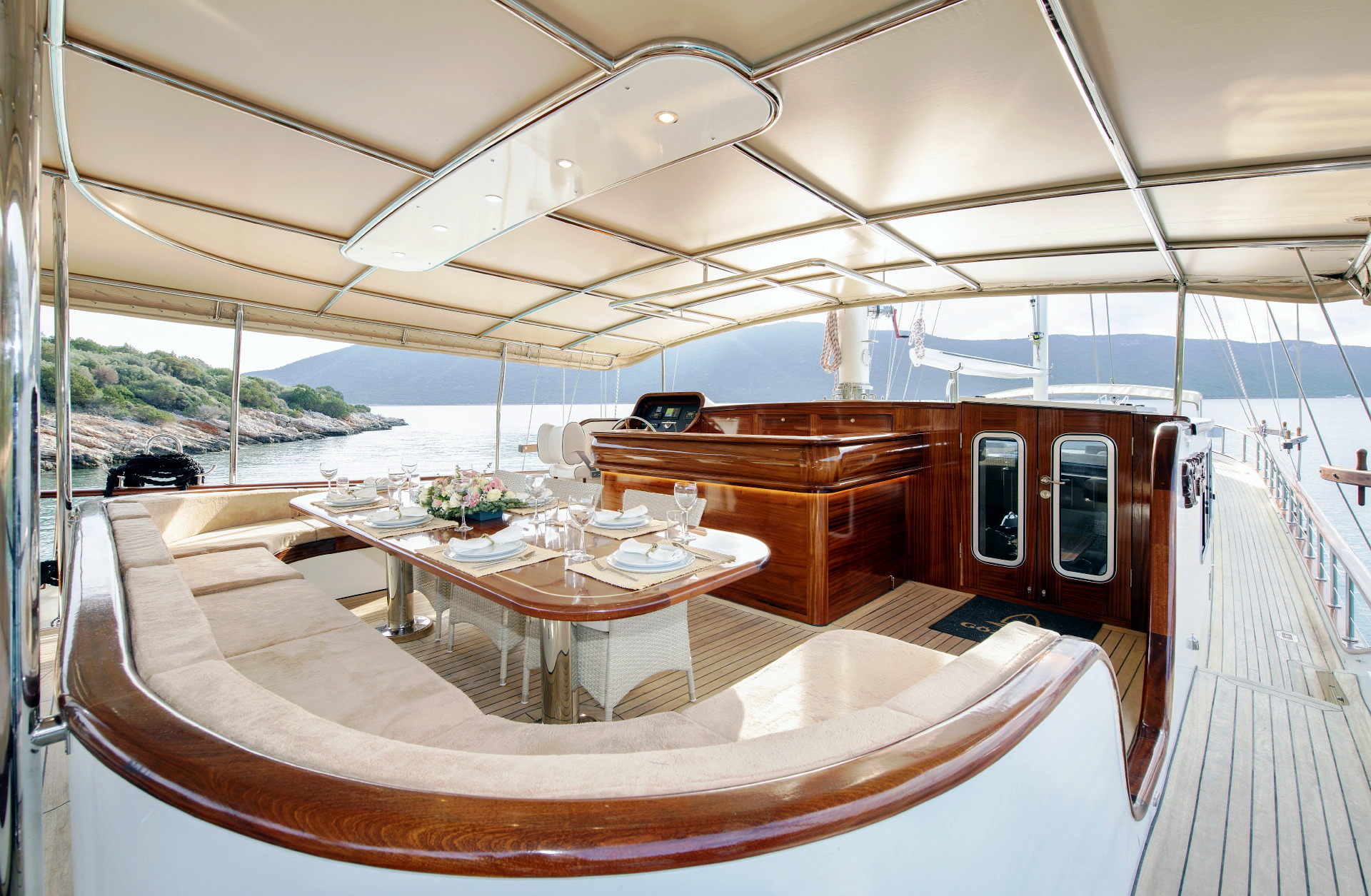 levante_yacht