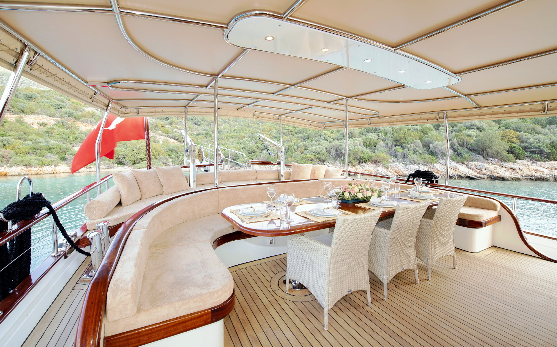 levante_yacht