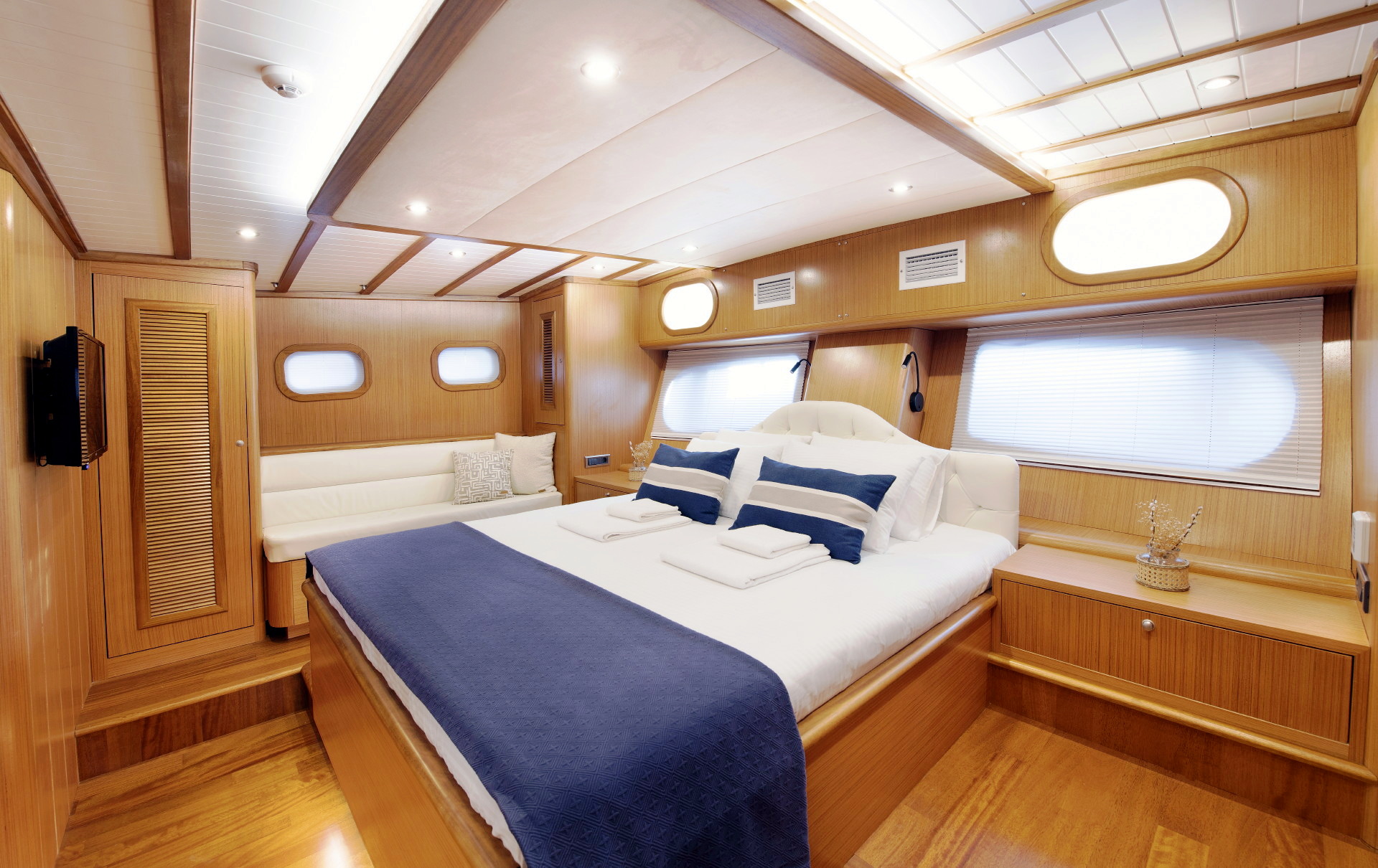 levante_yacht