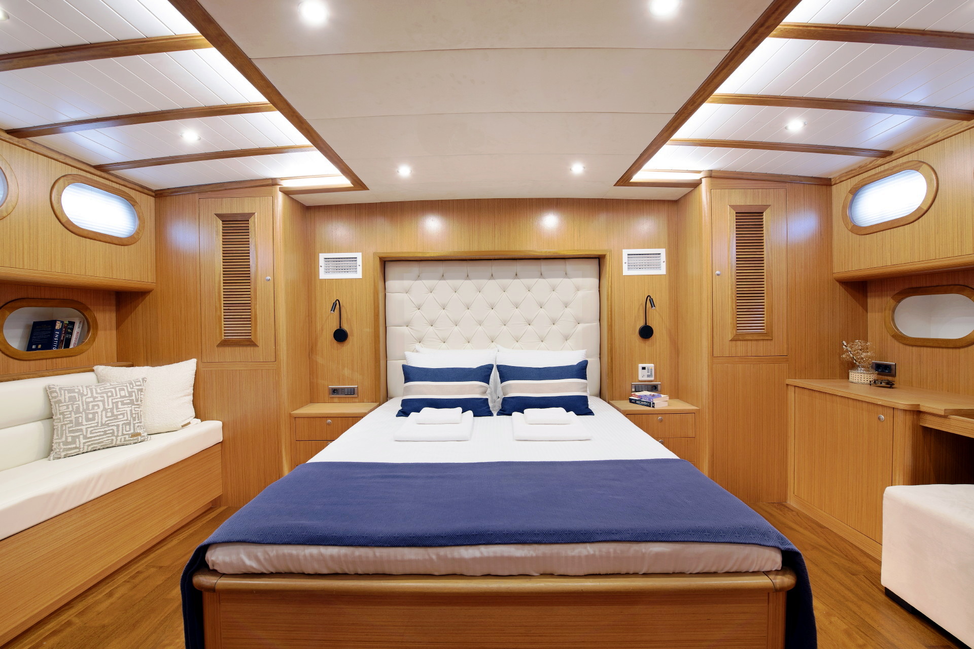 levante_yacht