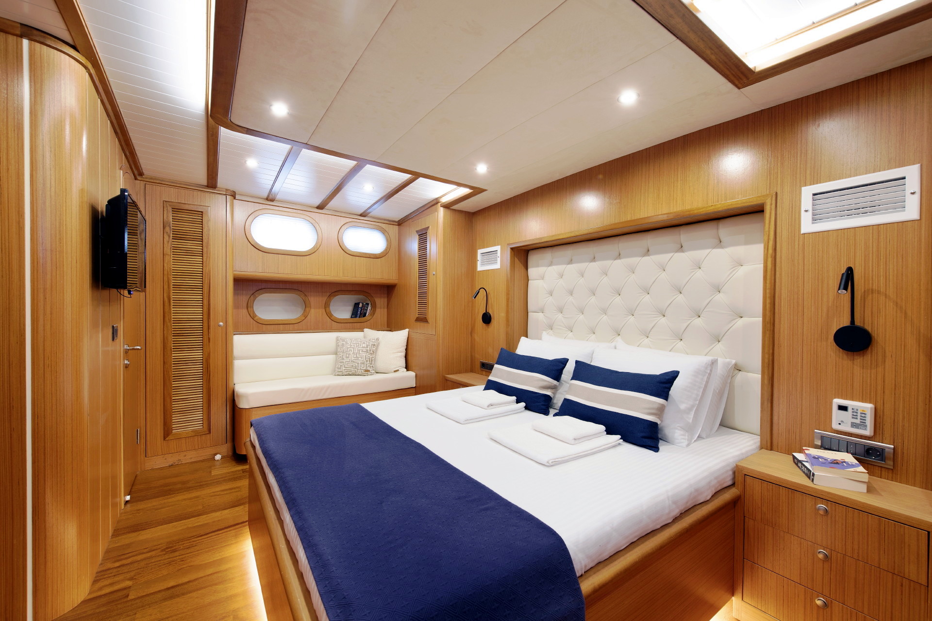 levante_yacht