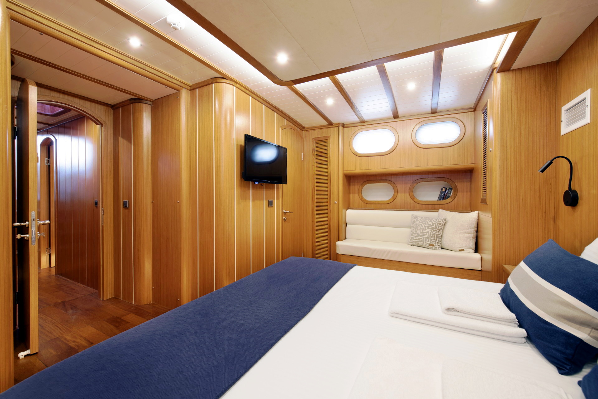levante_yacht