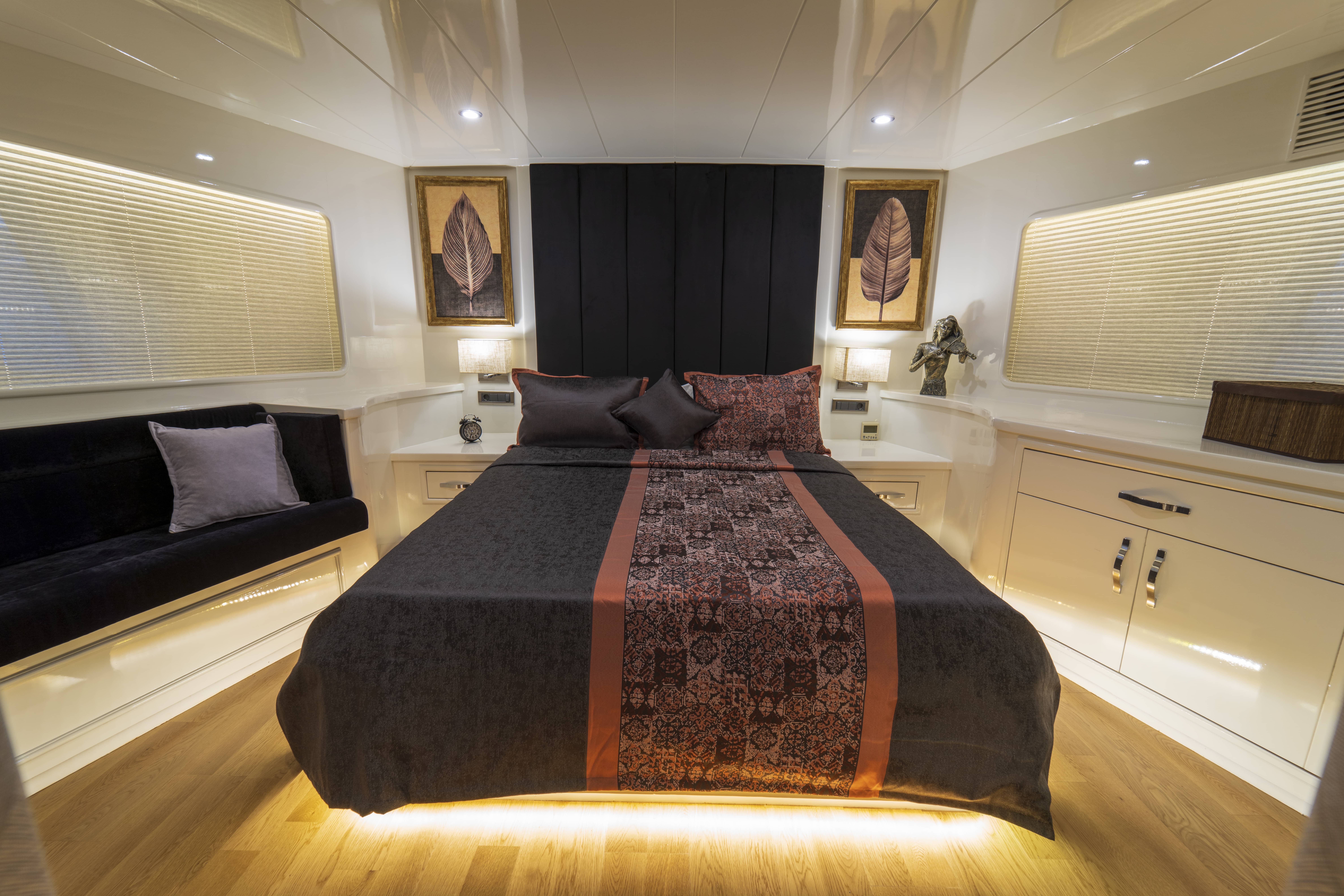 levante_yacht