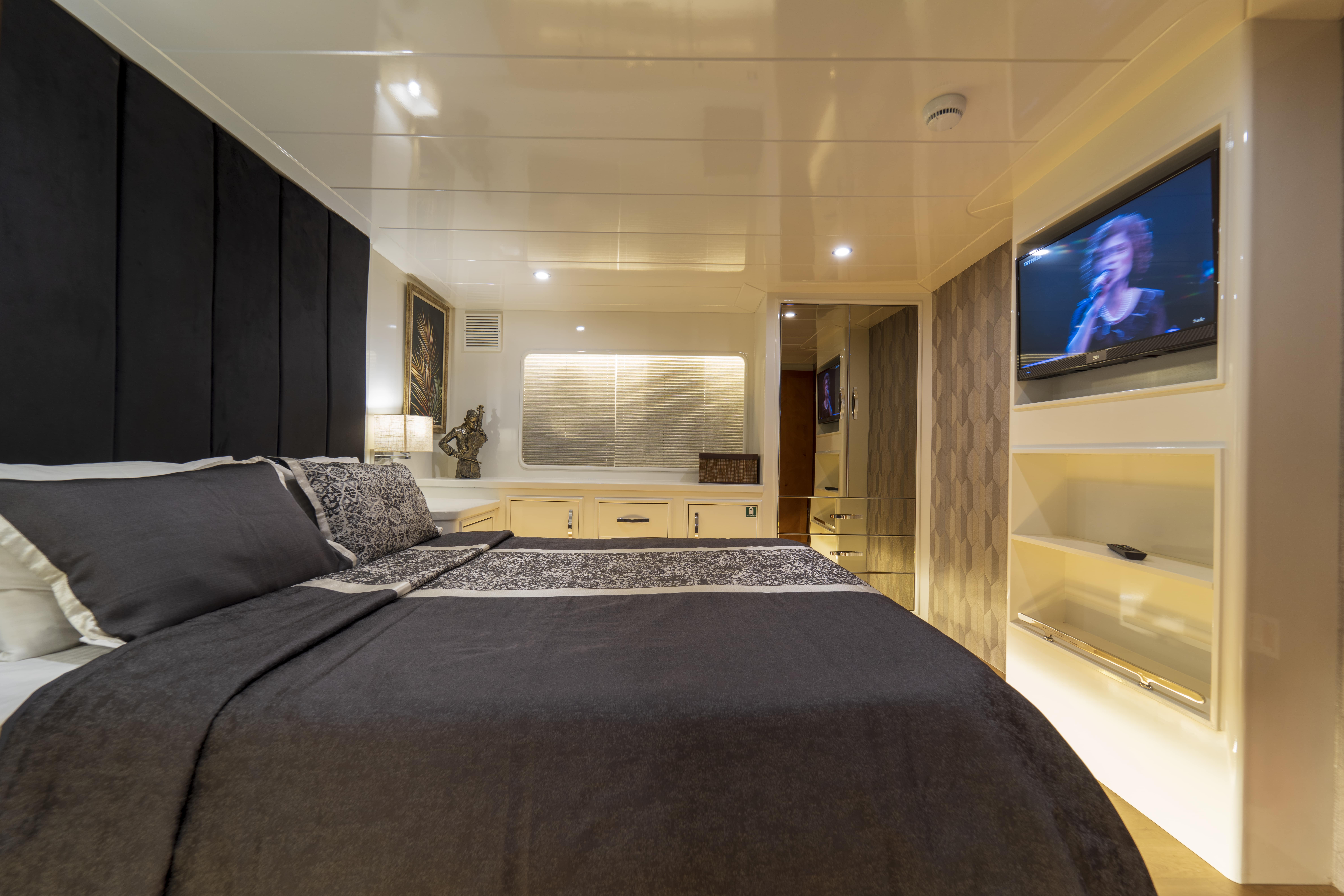levante_yacht