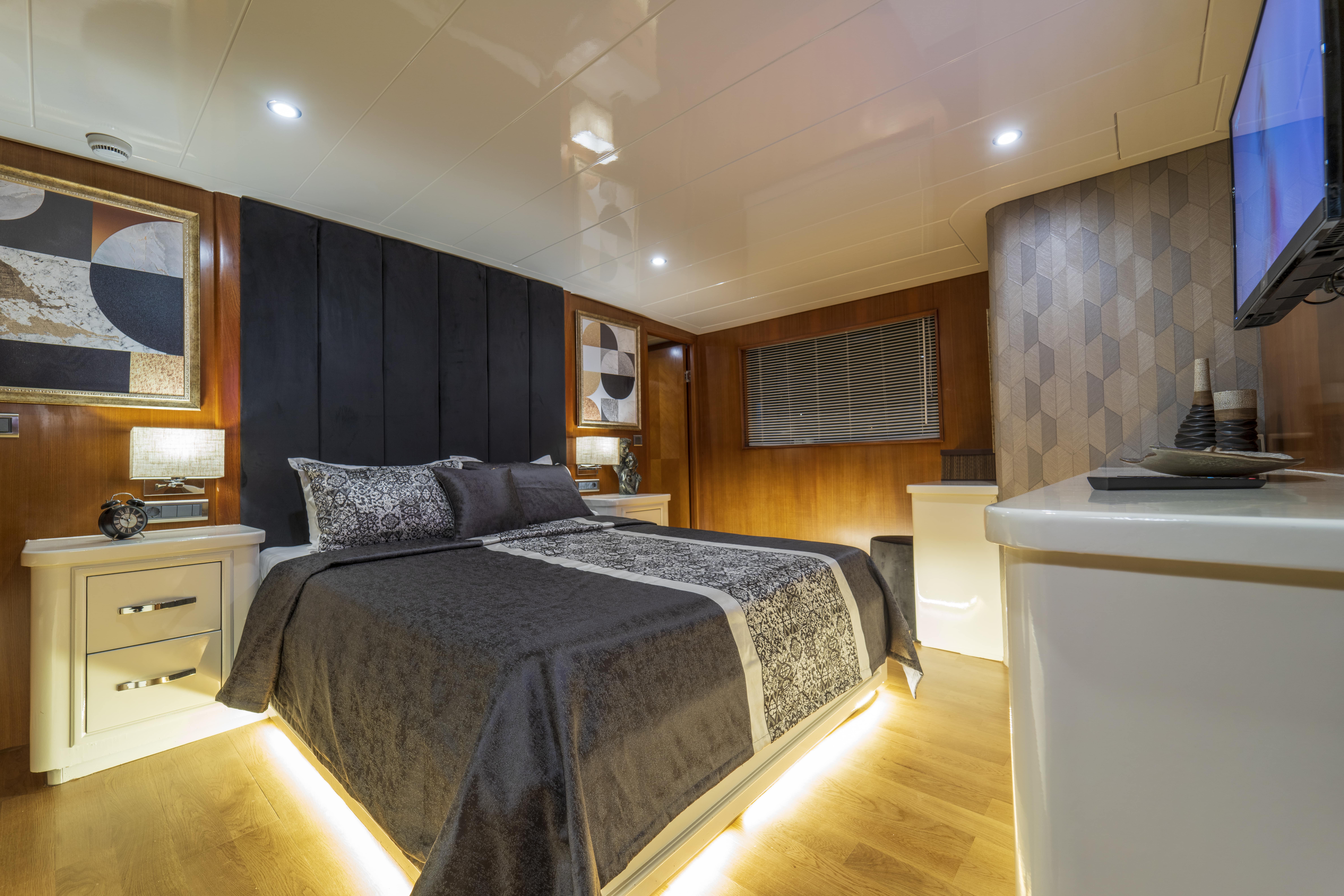 levante_yacht
