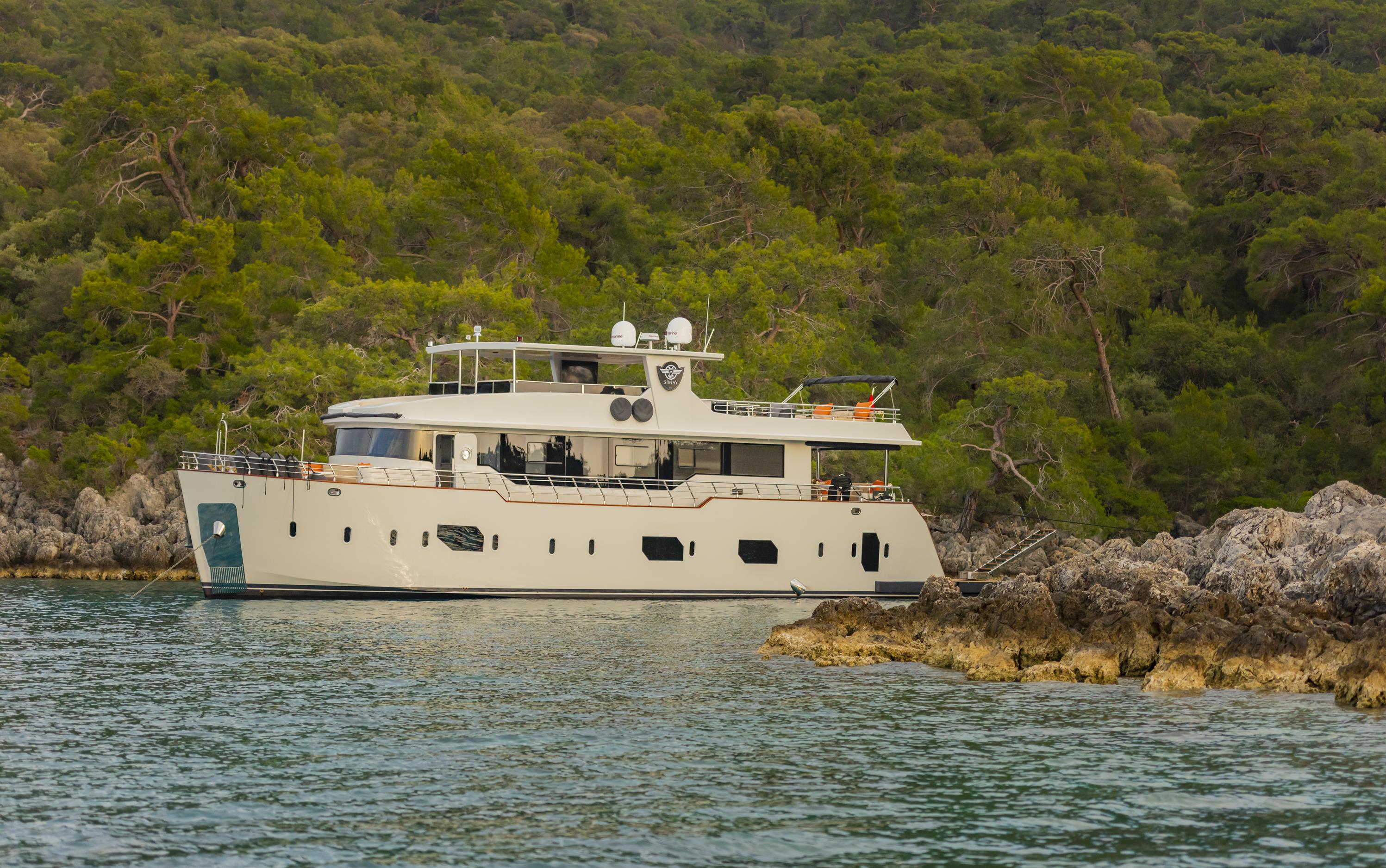 levante_yacht