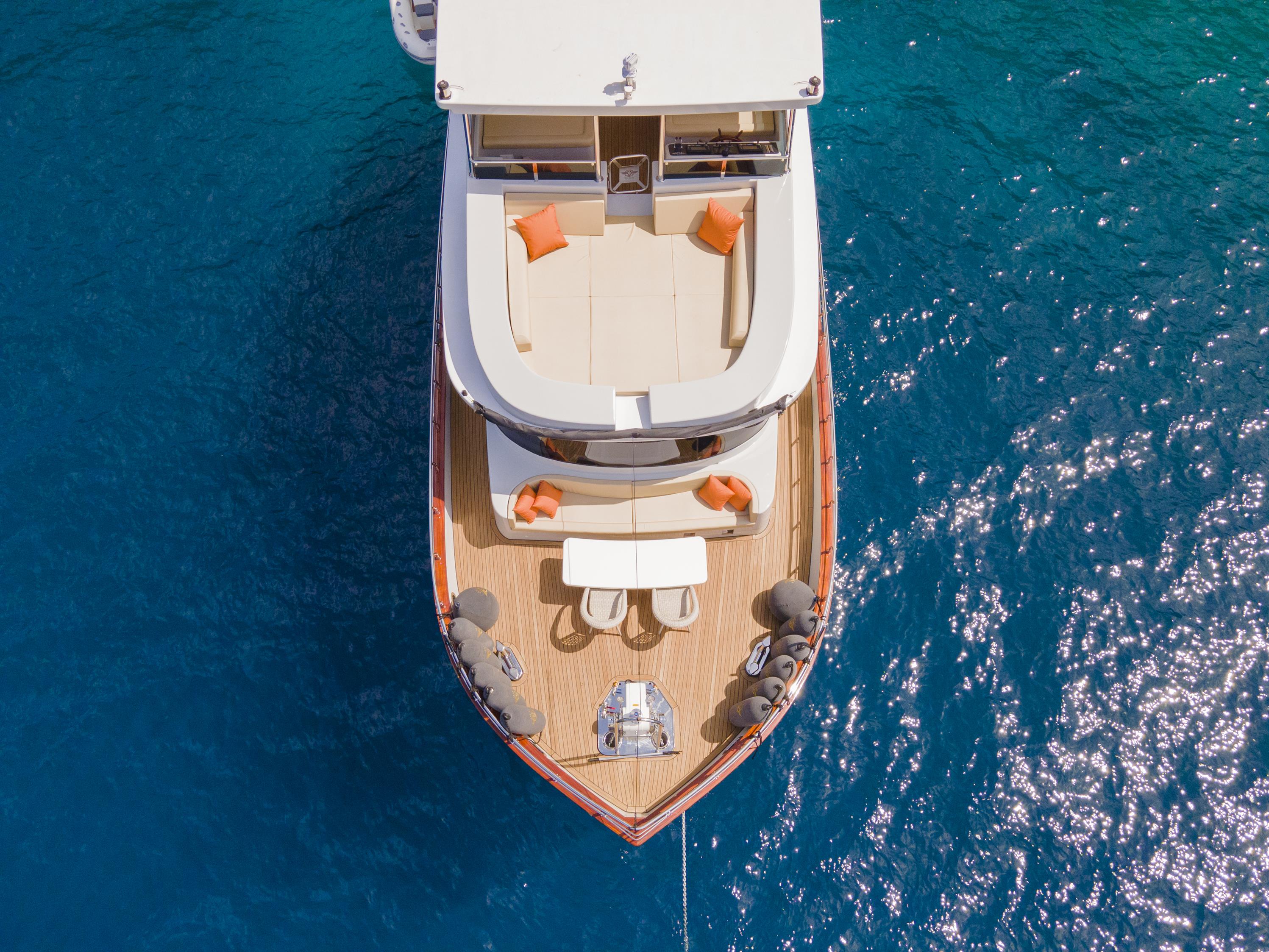 levante_yacht
