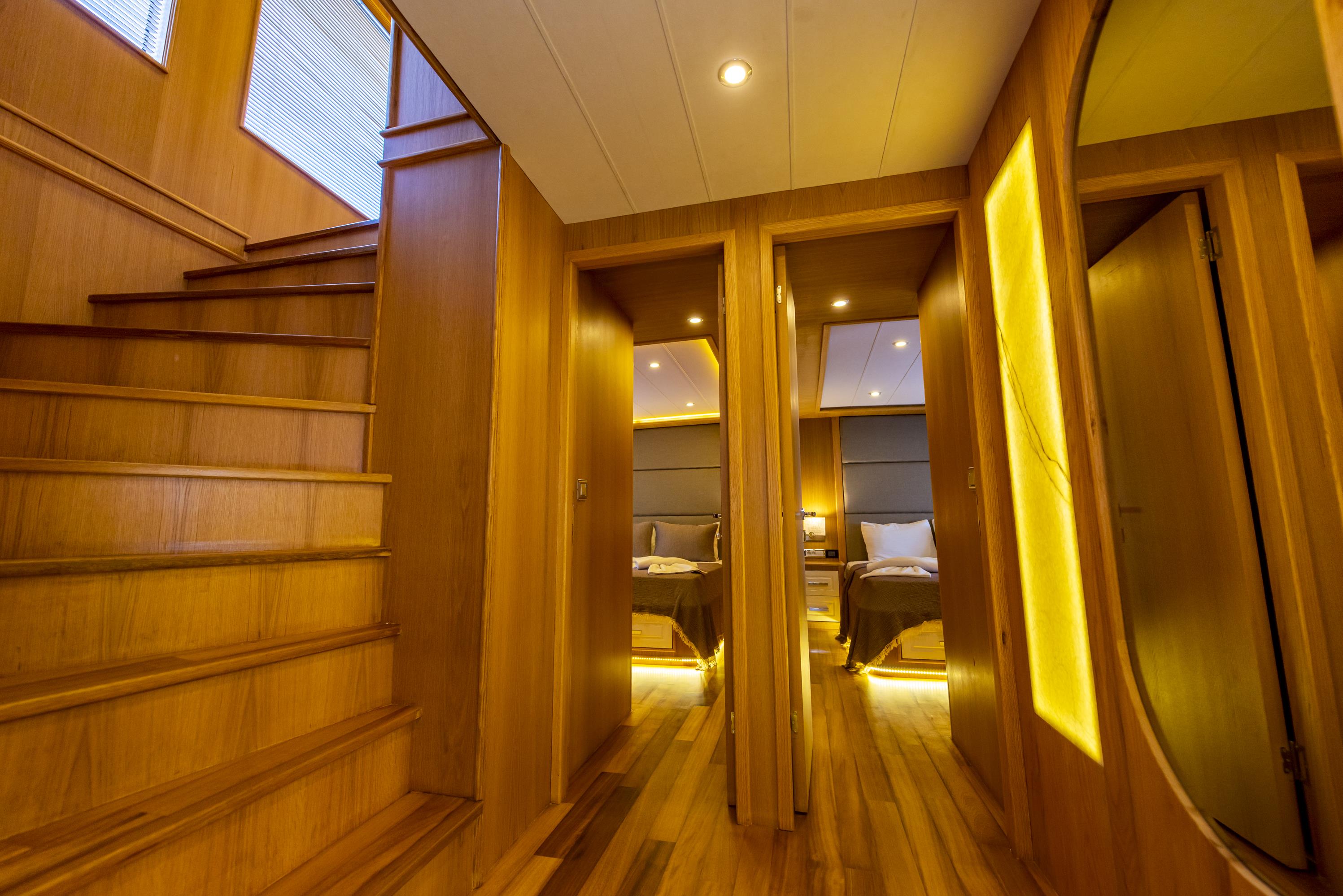 levante_yacht
