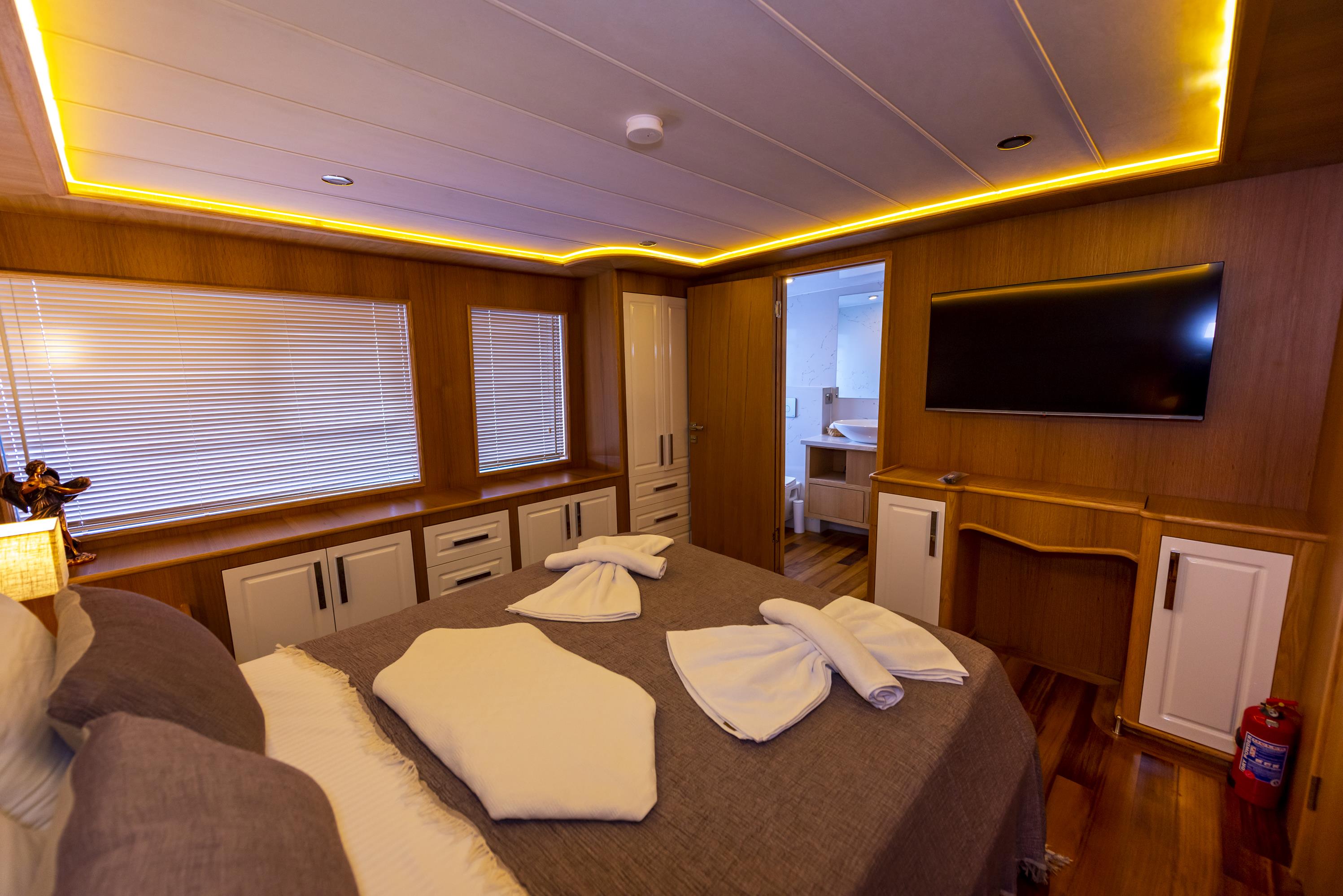 levante_yacht