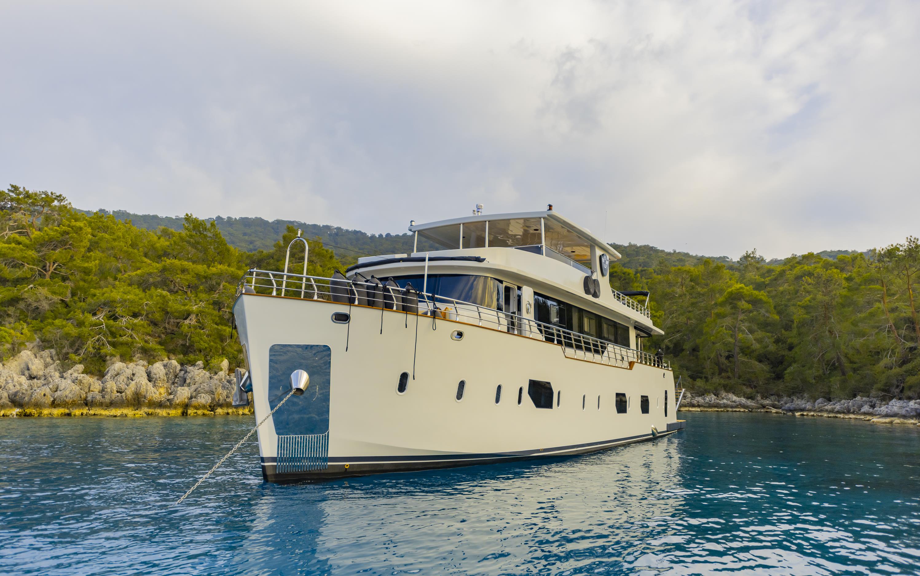 levante_yacht