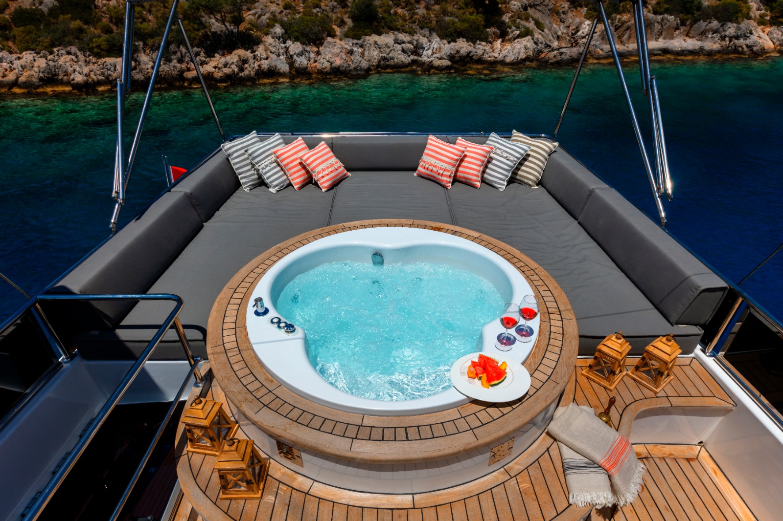 levante_yacht