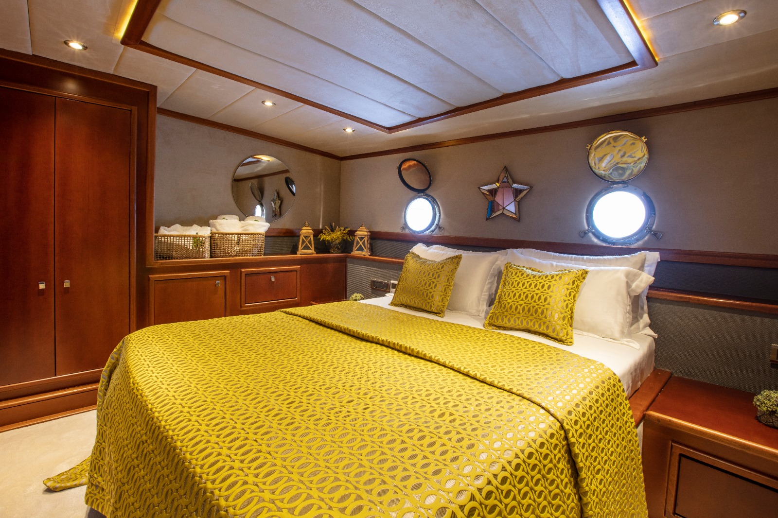 levante_yacht