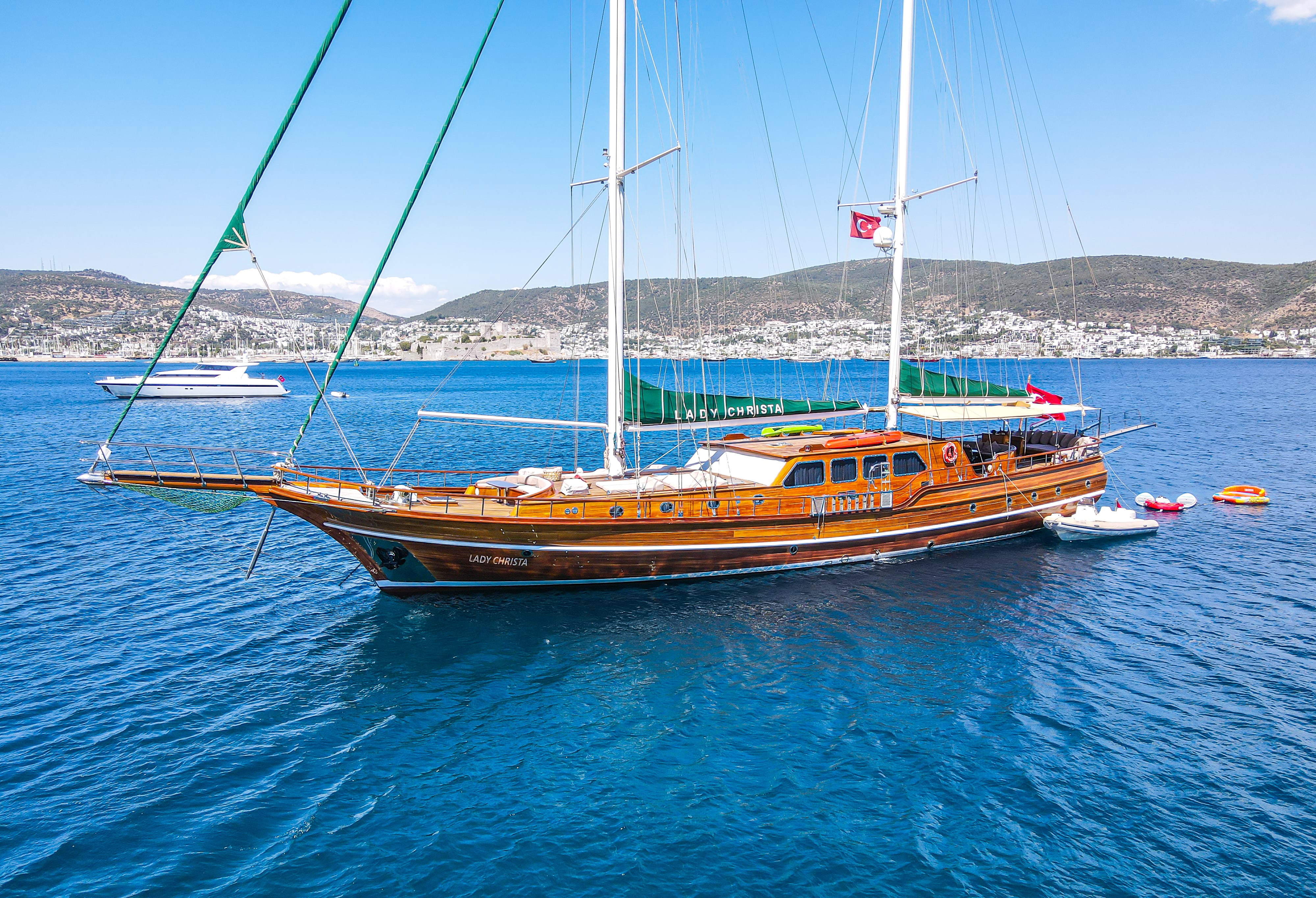 levante_yacht
