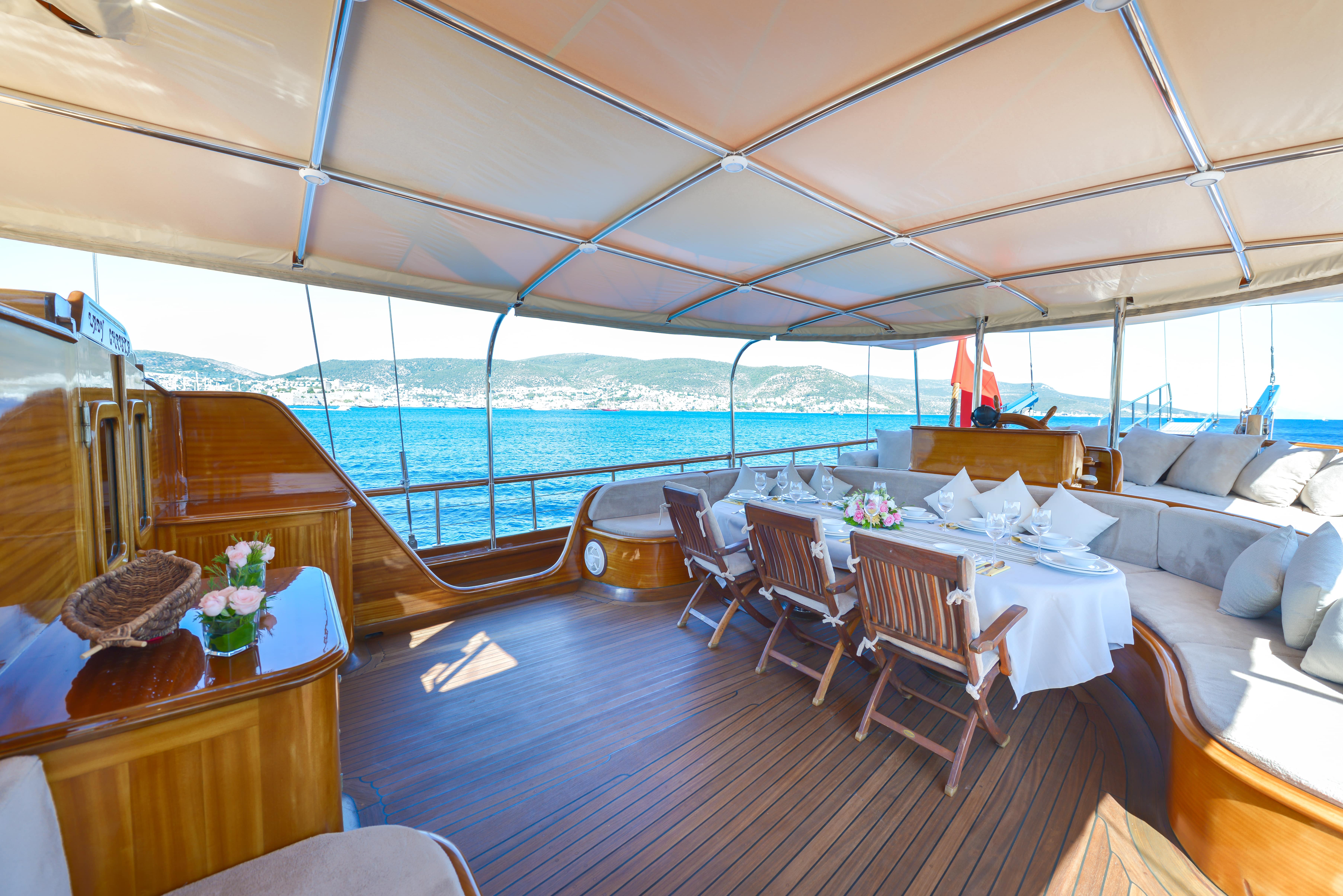 levante_yacht