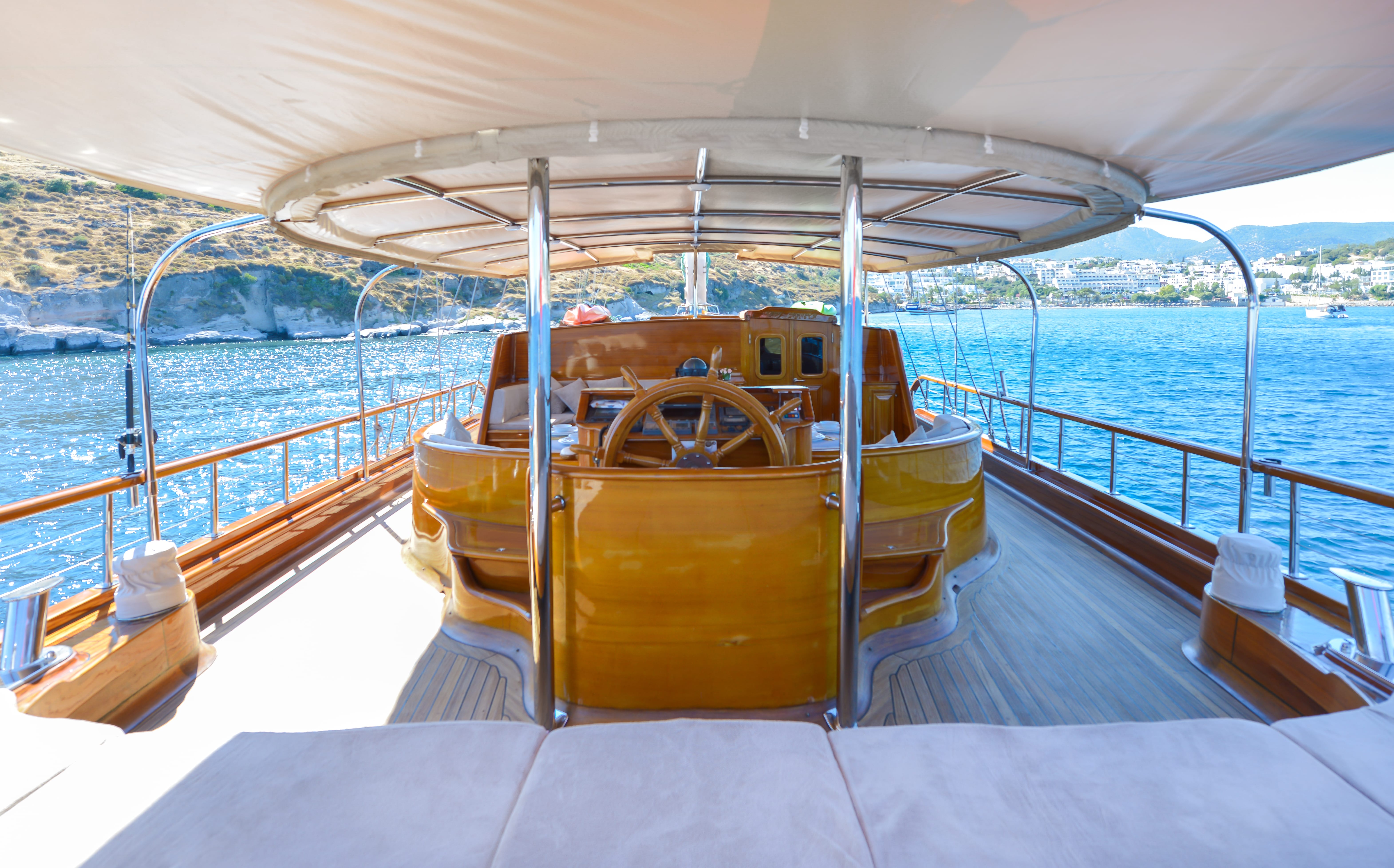 levante_yacht
