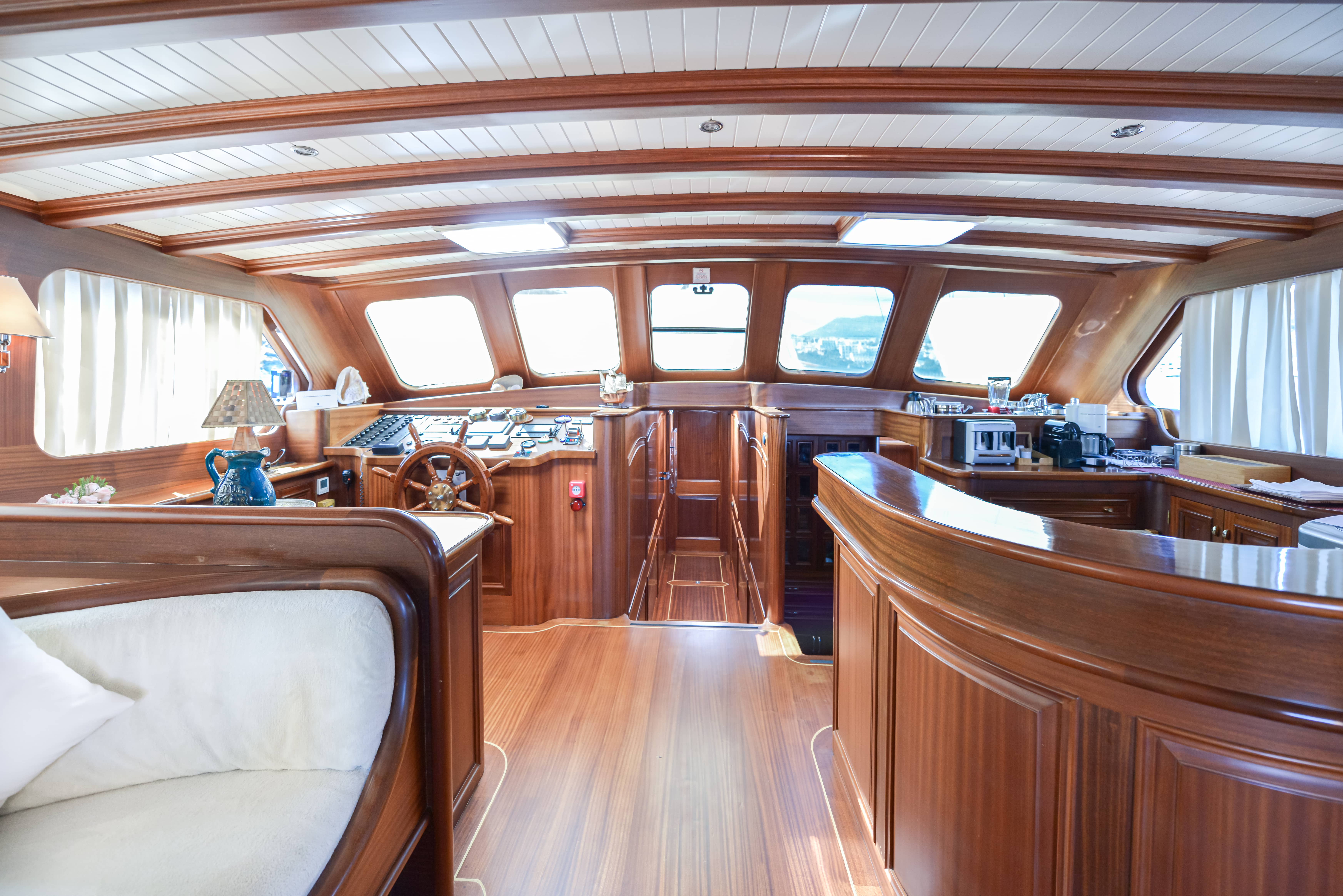 levante_yacht