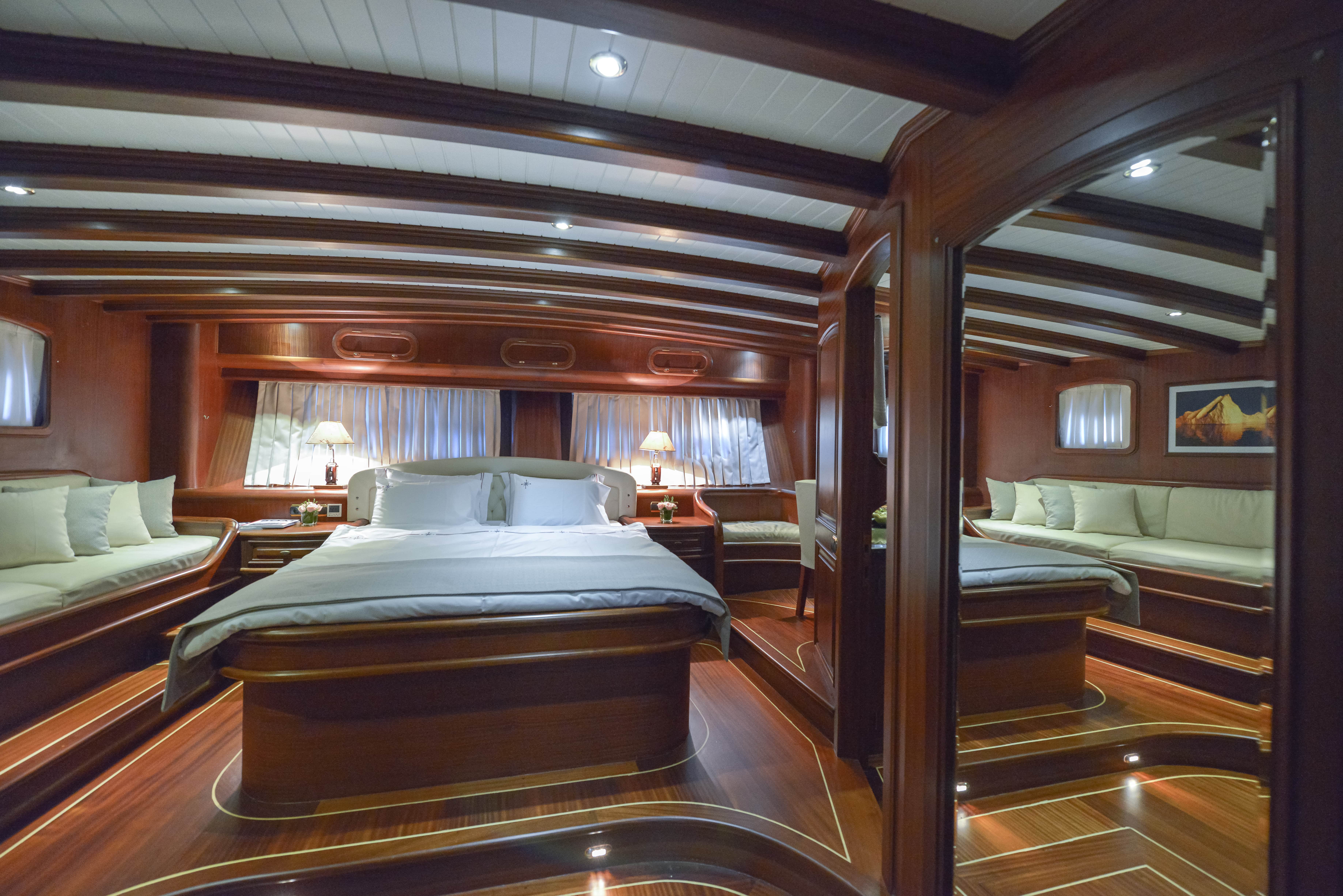 levante_yacht
