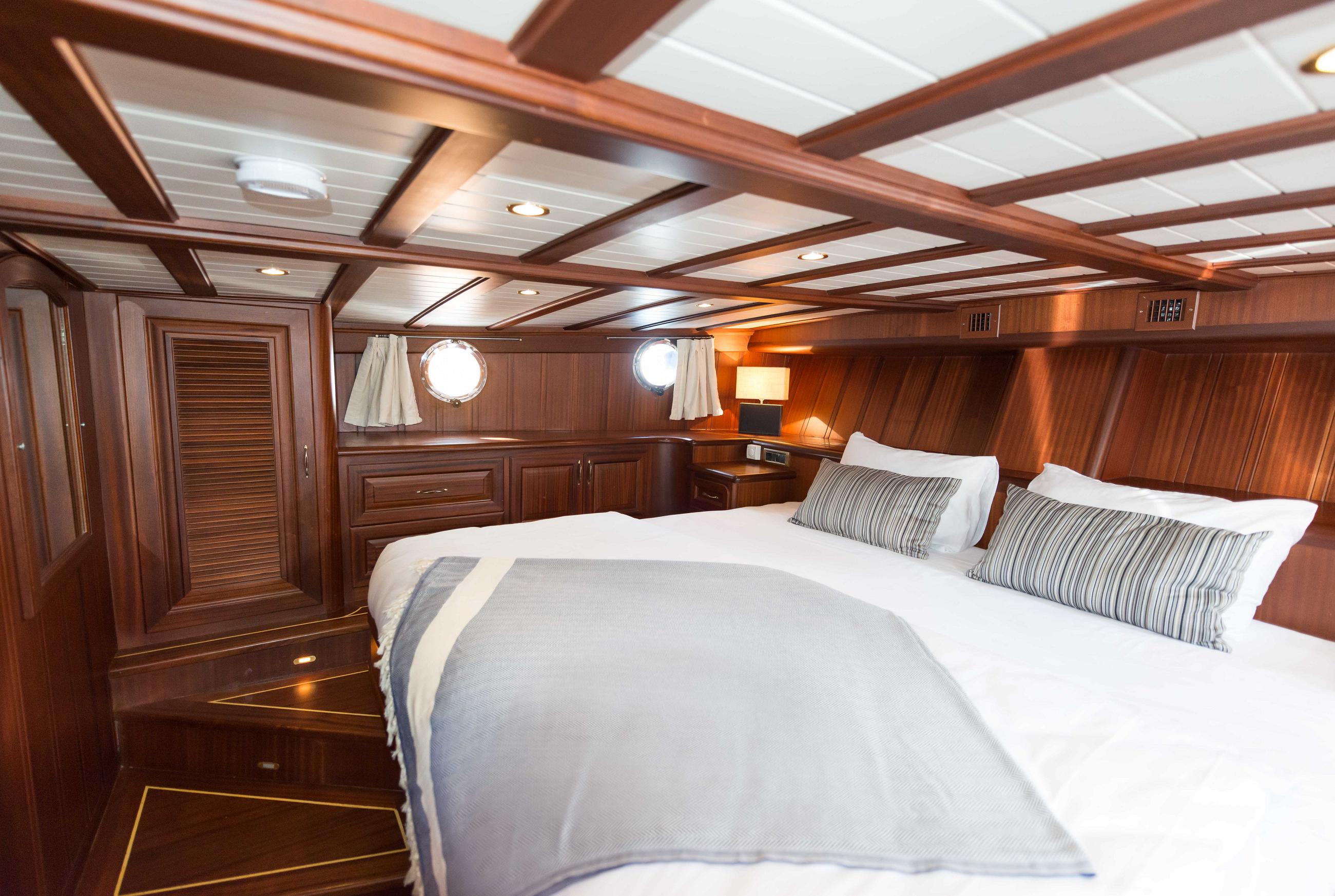 levante_yacht