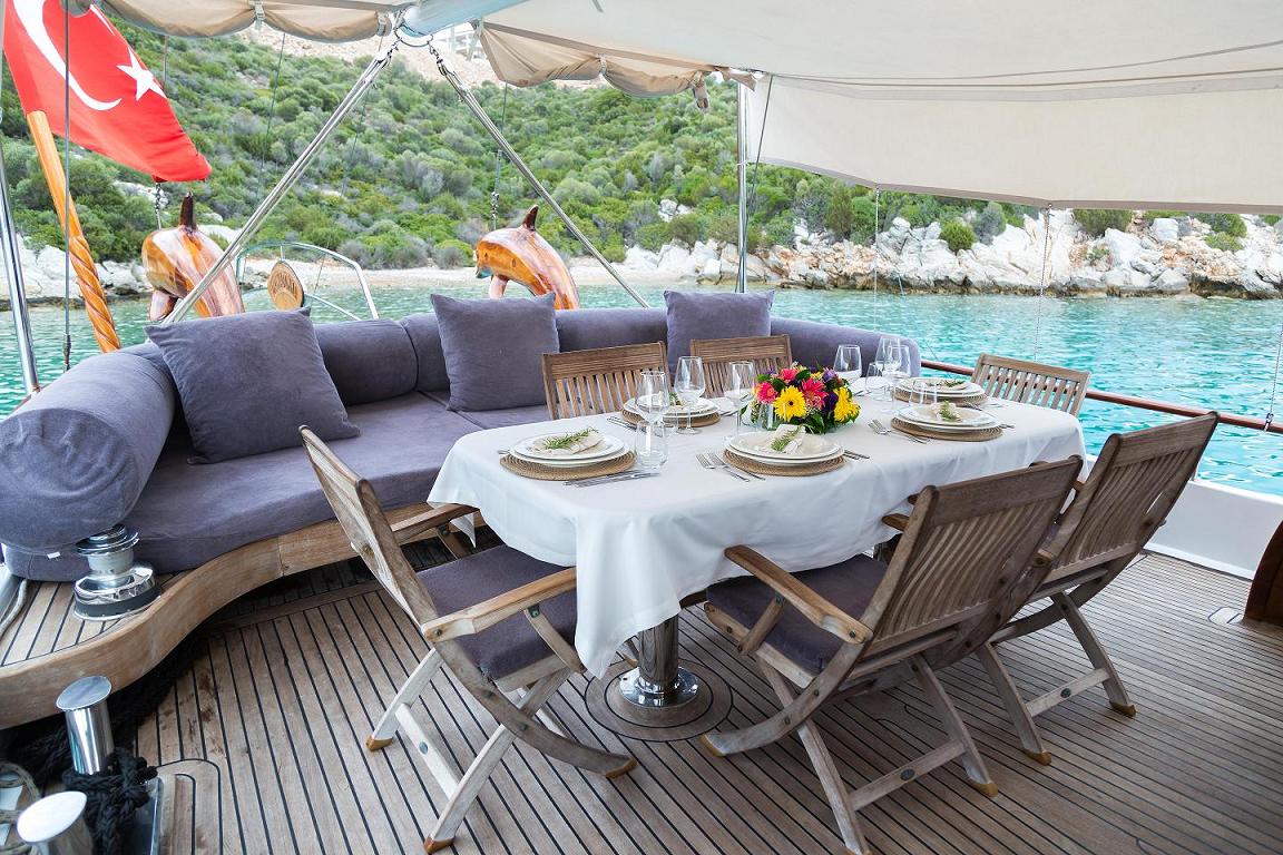levante_yacht