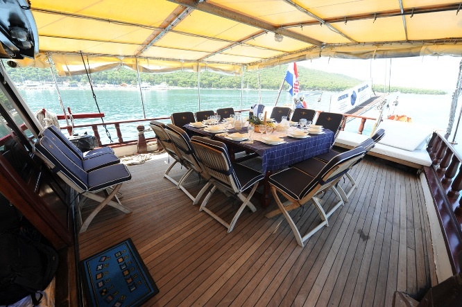 levante_yacht