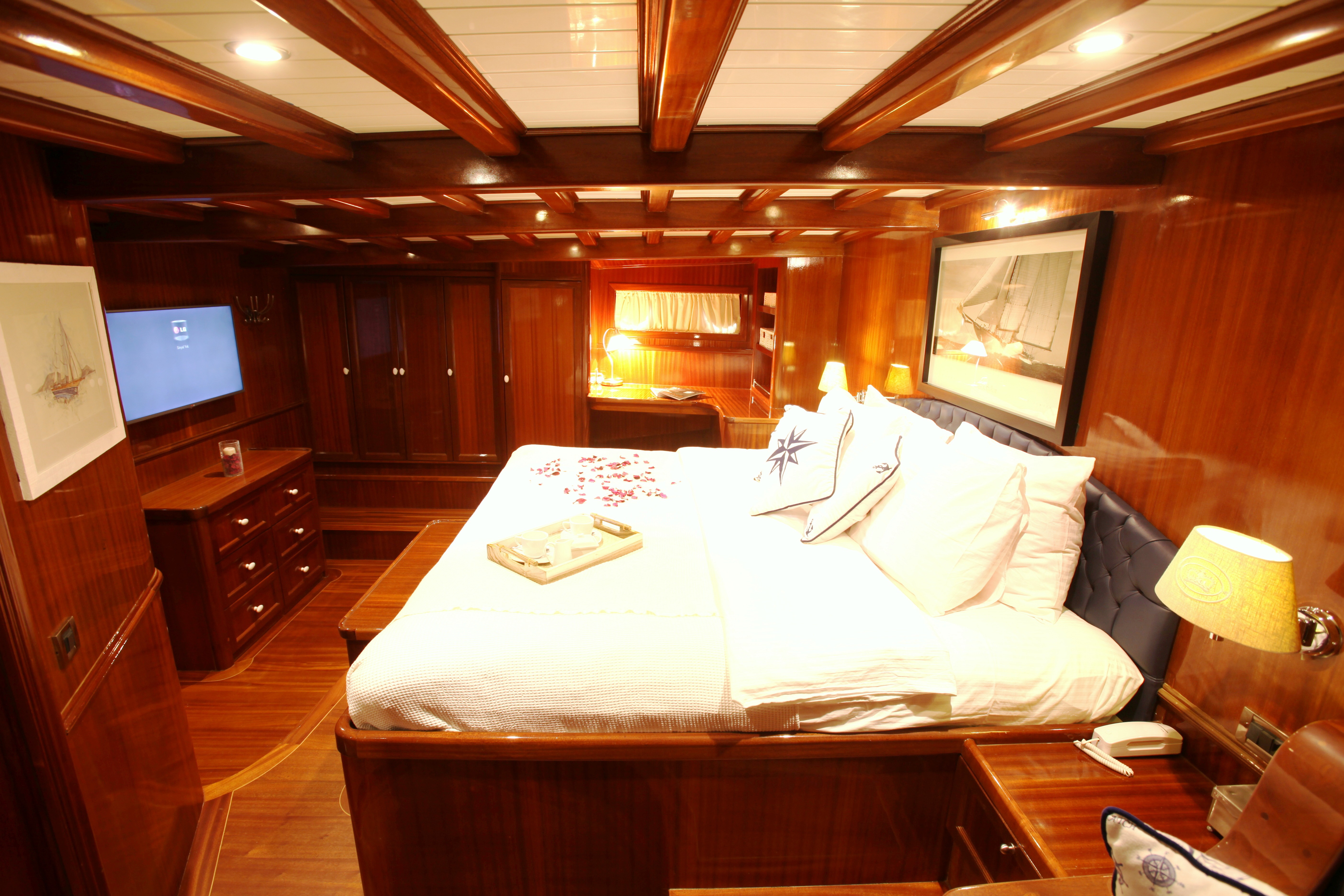 levante_yacht