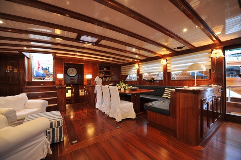levante_yacht