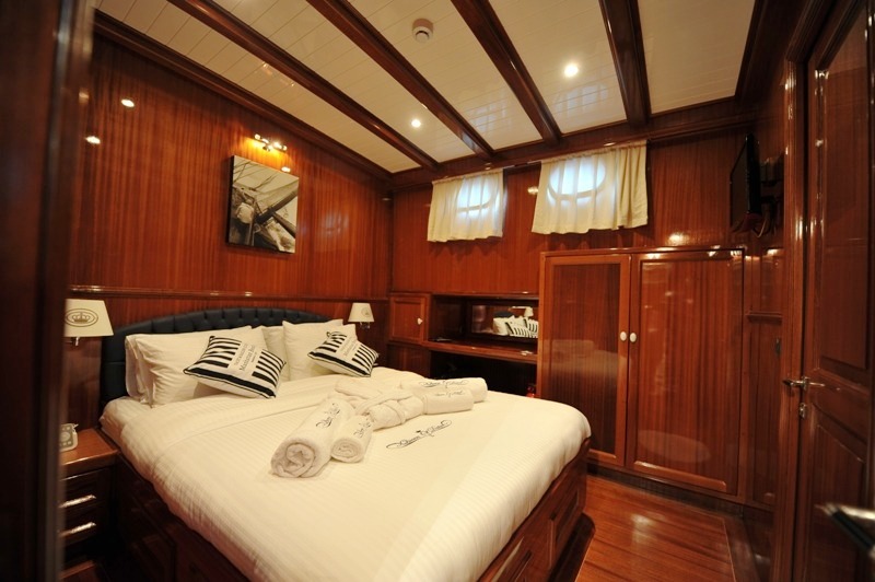 levante_yacht