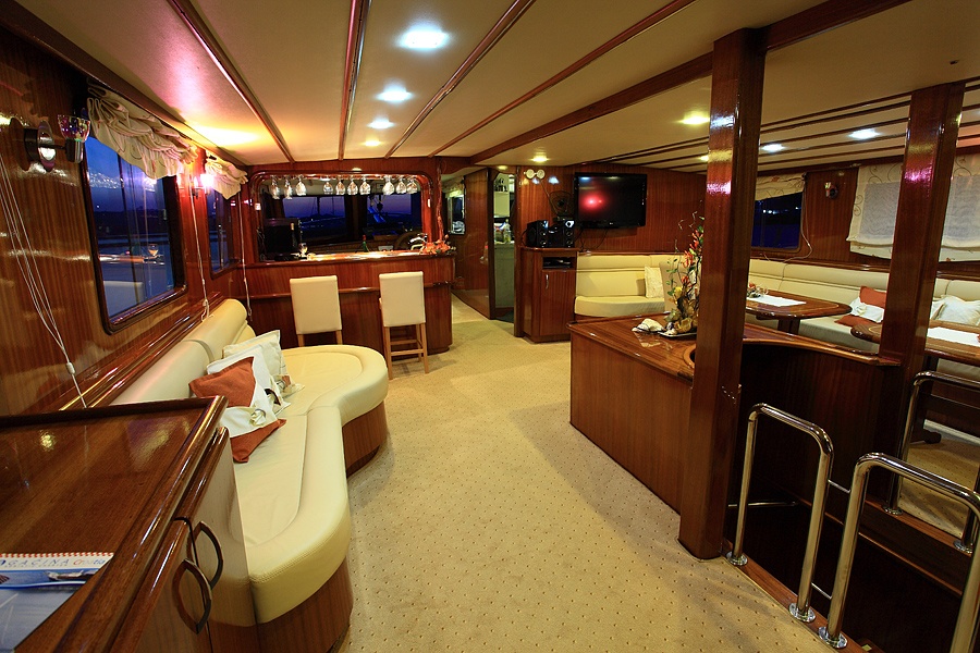 levante_yacht