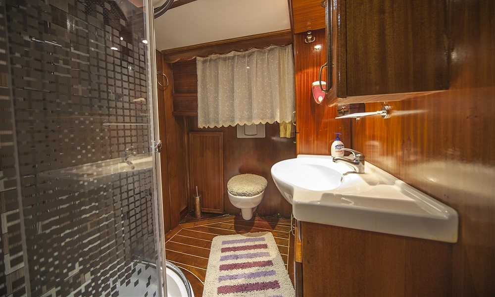 levante_yacht