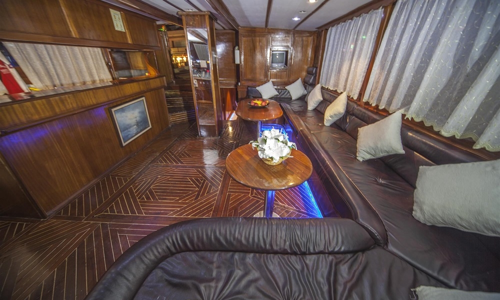 levante_yacht