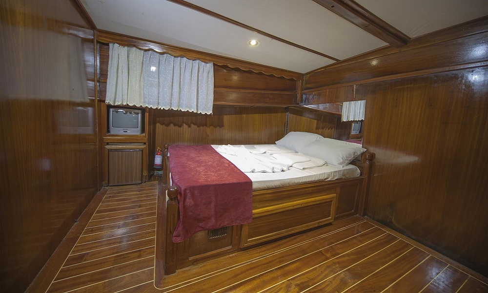 levante_yacht