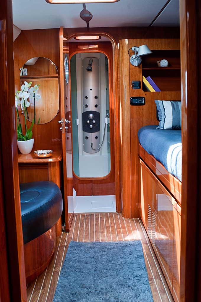levante_yacht
