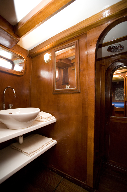 levante_yacht